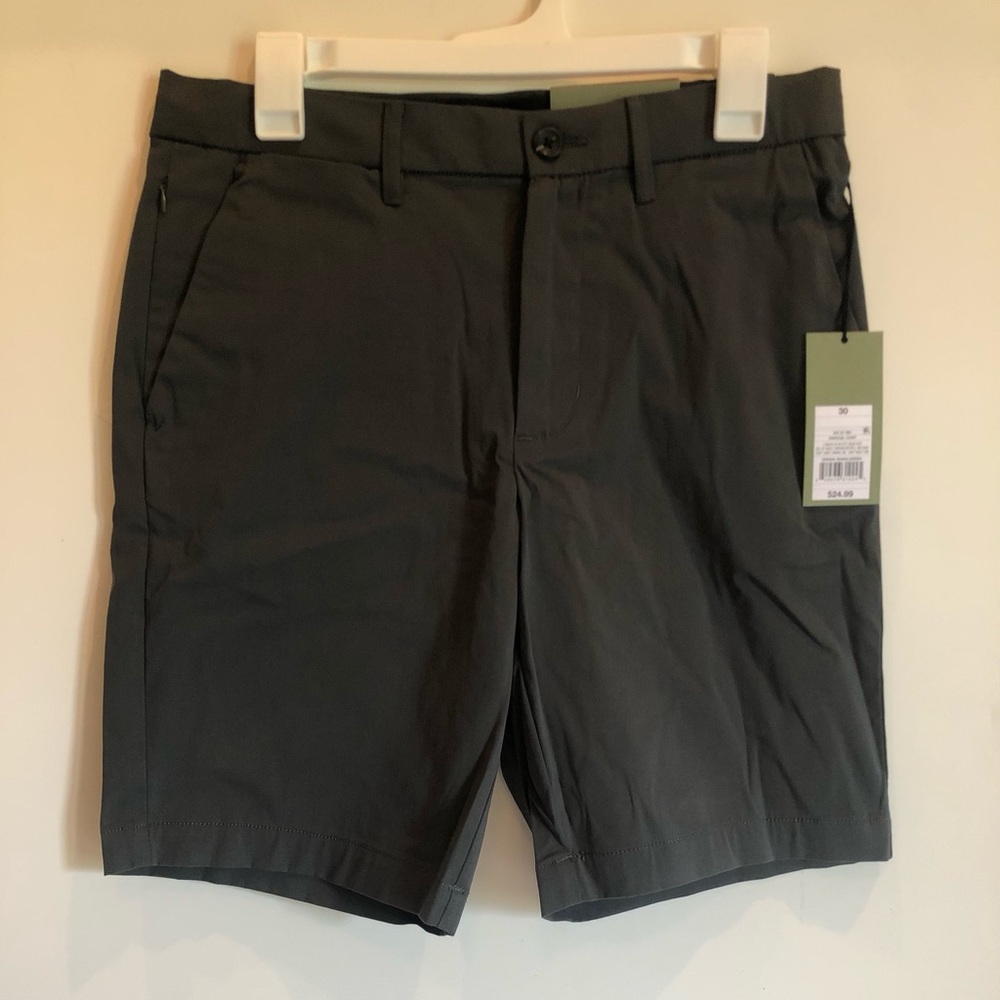 Goodfellow & Co Men’s Linden Tech 9” inseam shorts, Charcoal, size 30